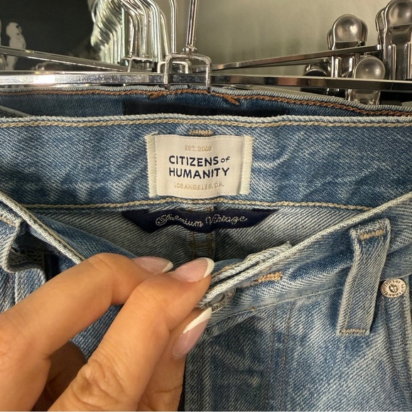 Citizens of Humanity Light Wash Regenerative Cotton Jeans Size 23 - Picture 9 of 13